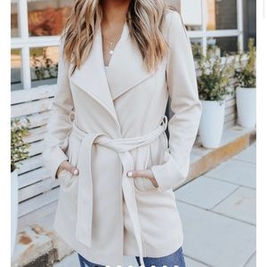 🧥 NWT Draped Tie-Waist Coat Sz Small